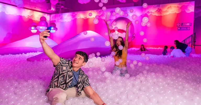 Bubble Planet in Köln: Zwölf Räume bis Anfang November