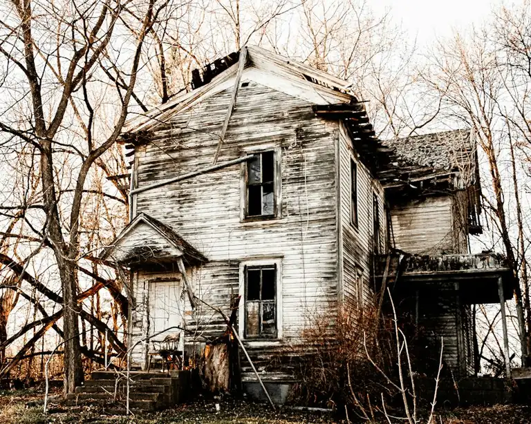 Ein altes Haus im Traum: Erinnerungen und Wandel